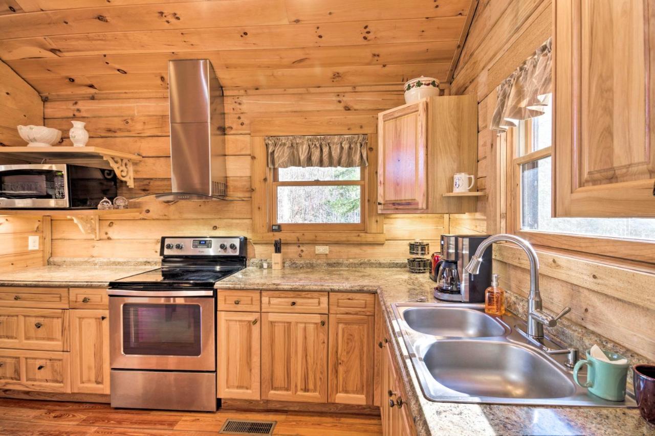 Bryson City Cabin With Wraparound Deck And Hot Tub Extérieur photo